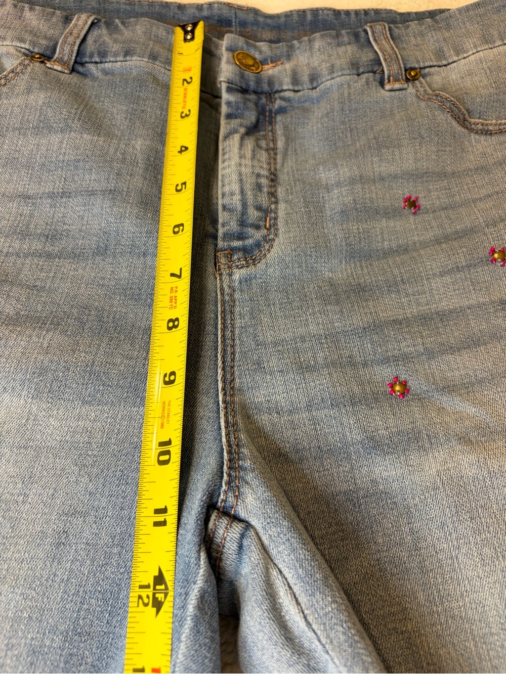 Chicos So Slimming Embroidered Ankle Jeans - Picture 4 of 9